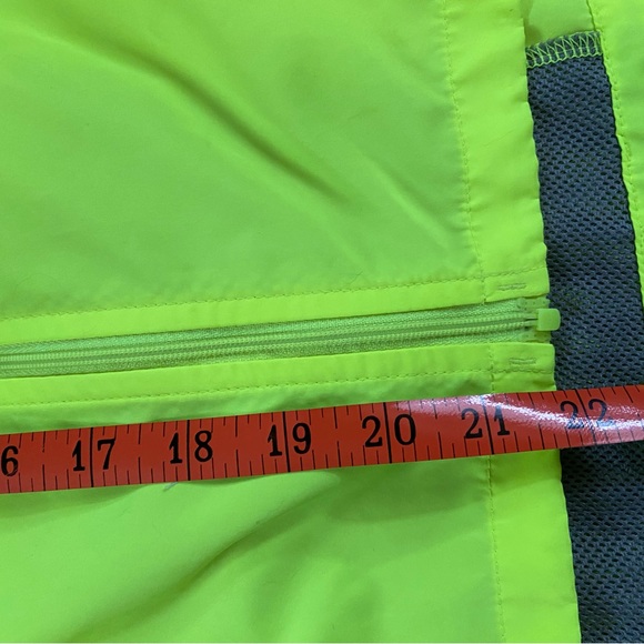 Pearl Izumi Cycling Vest - Picture 11 of 15